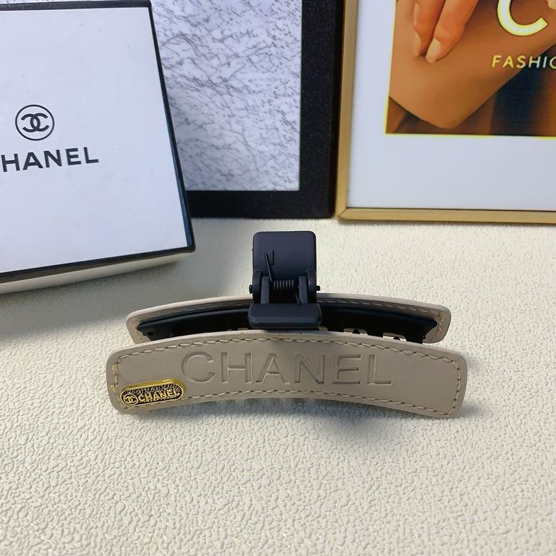 Chanel Hair Grab Clip  (8)